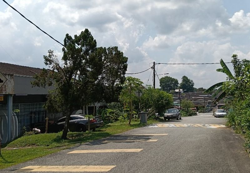 Kulai / Jalan temenggong / Single shoplot