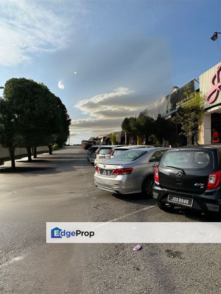 Kulai / Jalan Berjasa 6 / Single storey shop Medium cost , Johor, Kulai