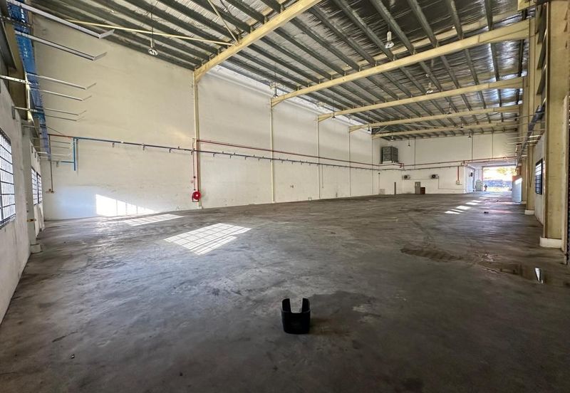 Kulai Senai / Jalan Idaman / 2 Storey semi d factory  Light Industry / Unblock view 