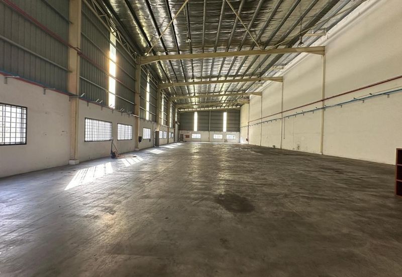 Kulai Senai / Jalan Idaman / 2 Storey semi d factory  Light Industry / Unblock view 