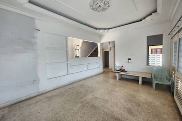 Kulai Taman Sri Kulai Baru 2 / Jalan Seruling 5 / Double Storey Semi-D