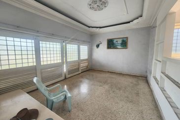 Kulai Taman Sri Kulai Baru 2 / Jalan Seruling 5 / Double Storey Semi-D