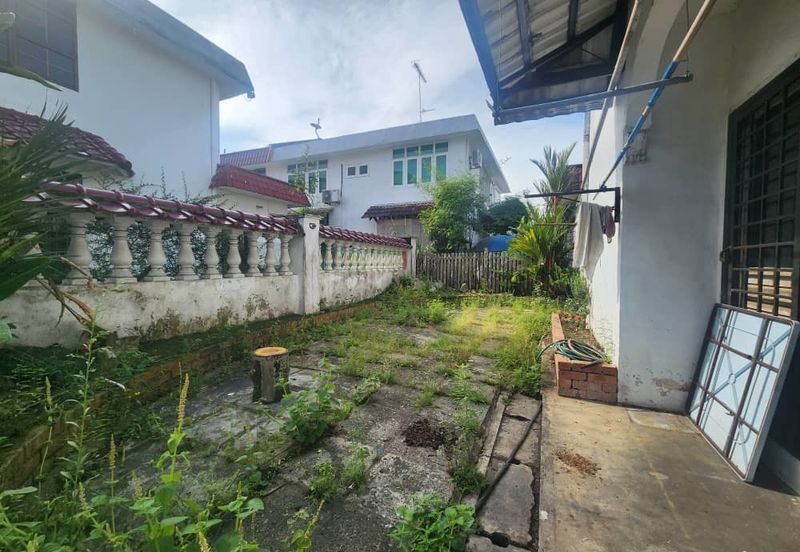 Kulai Taman Sri Kulai Baru 2 / Jalan Seruling 5 / Double Storey Semi-D