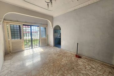 Kulai Taman Sri Kulai Baru 2 / Jalan Seruling 5 / Double Storey Semi-D