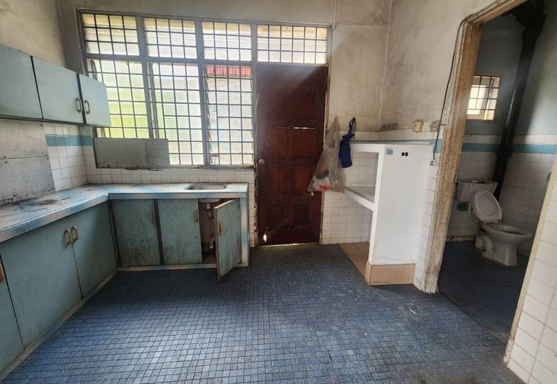 Kulai Taman Sri Kulai Baru 2 / Jalan Seruling 5 / Double Storey Semi-D