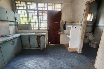 Kulai Taman Sri Kulai Baru 2 / Jalan Seruling 5 / Double Storey Semi-D