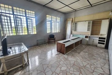 Kulai Taman Sri Kulai Baru 2 / Jalan Seruling 5 / Double Storey Semi-D