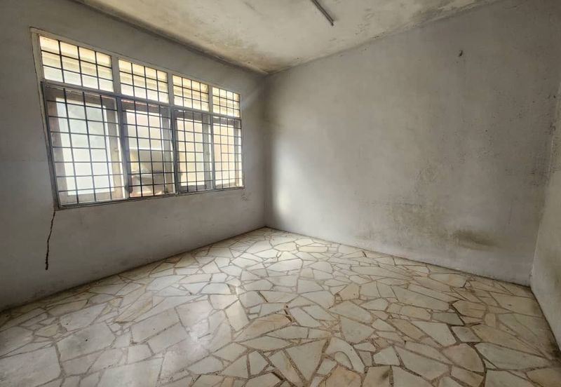 Kulai Taman Sri Kulai Baru 2 / Jalan Seruling 5 / Double Storey Semi-D