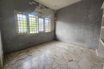 Kulai Taman Sri Kulai Baru 2 / Jalan Seruling 5 / Double Storey Semi-D