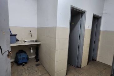 Ulu Tiram / Desa Cemerlang / Jln Desa Tropika /Cluster factory Corner /Medium Industrial