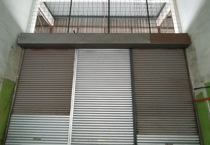 Kulai Taman Mewah / Mas (Jalan Selendang) - Single Storey Terrace Factory (Shoplot Title)