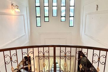 JB Taman Kolam Air / Jalan Sepui / 2 Storey Bangalow / 水塘路 独立式洋房