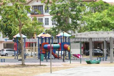  JB Taman Tampoi Indah Apartments /  Jalan Mawar 3 /