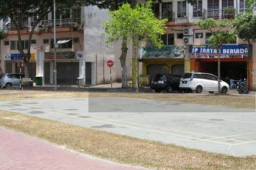  JB Taman Tampoi Indah Apartments /  Jalan Mawar 3 /