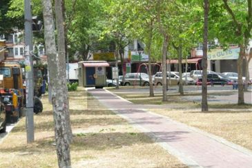  JB Taman Tampoi Indah Apartments /  Jalan Mawar 3 /