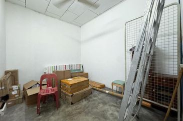 Kulai Jalan Ibrahim / Shop House Single Storey  /  商业用途的住宅