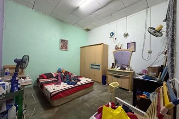 Kulai Jalan Ibrahim / Shop House Single Storey  /  商业用途的住宅