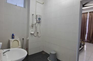  Senai / The Senai Garden Apartment / Jalan Impian Utama