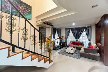 JB Taman Bukit Kempas / Jalan Bukit Kempas 3 🏡Double Storey Bungalow