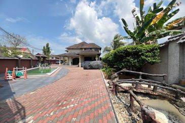 JB Taman Bukit Kempas / Jalan Bukit Kempas 3 🏡Double Storey Bungalow