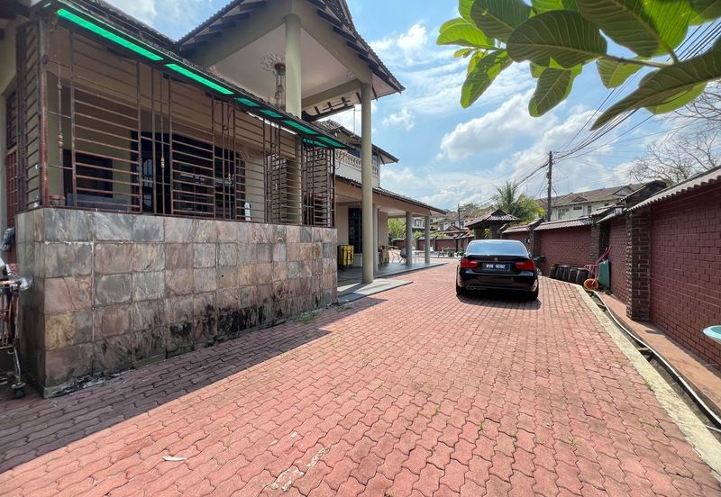 JB Taman Bukit Kempas / Jalan Bukit Kempas 3 🏡Double Storey Bungalow