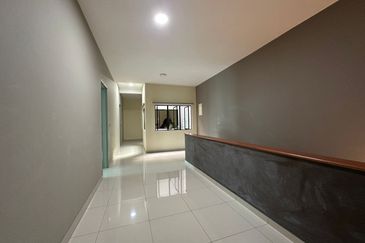 Iskandar Horizon Hills / The Green / Double Storey Cluster 