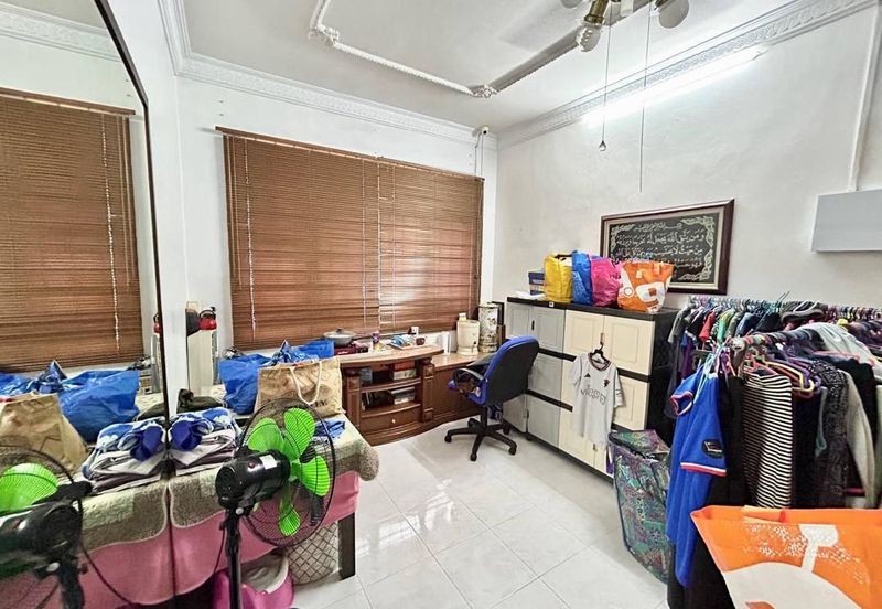 Johor Bahru - Jalan Bukit Kempas Utama - Taman Bukit Kempas - 2 Storey Bangalow unblock view 