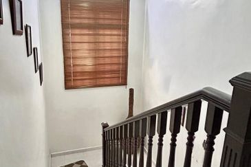 Johor Bahru - Jalan Bukit Kempas Utama - Taman Bukit Kempas - 2 Storey Bangalow unblock view 