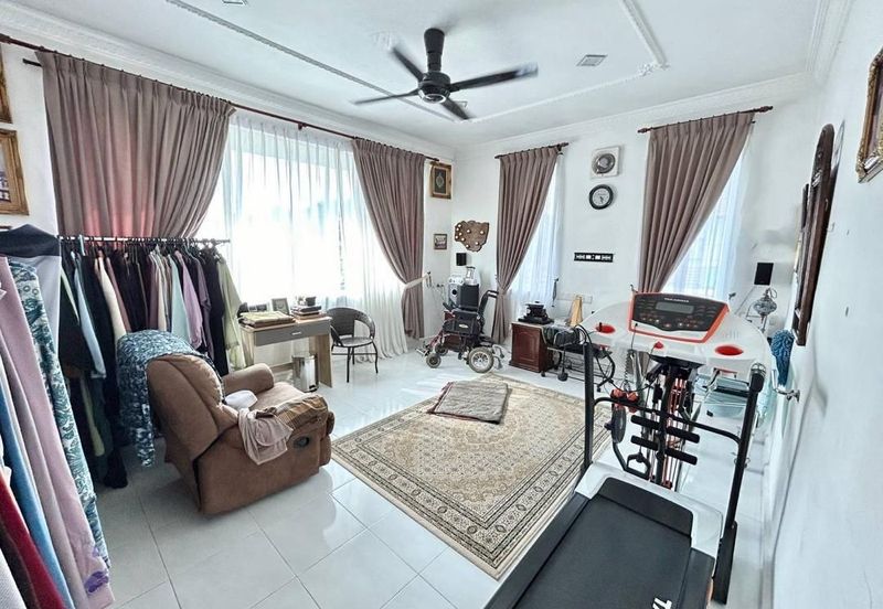 Johor Bahru - Jalan Bukit Kempas Utama - Taman Bukit Kempas - 2 Storey Bangalow unblock view 