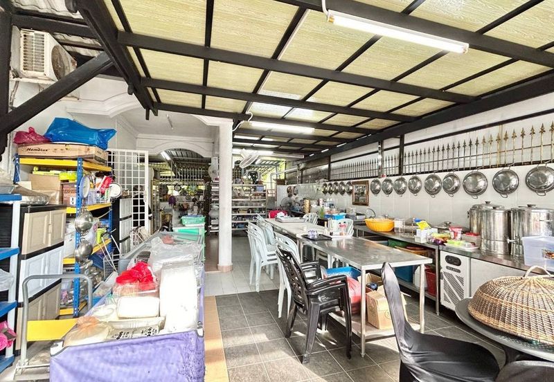 Johor Bahru - Jalan Bukit Kempas Utama - Taman Bukit Kempas - 2 Storey Bangalow unblock view 