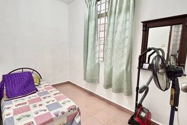 Johor Bahru - Jalan Bukit Kempas Utama - Taman Bukit Kempas - 2 Storey Bangalow unblock view 