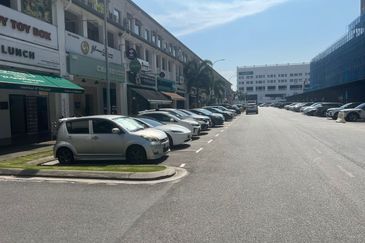 Iskandar Puteri / Eco Botanic / 3 Storey Shoplot