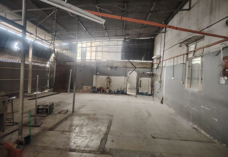 Skudai / Taman Universiti ✅ 1.5 Storey Factory Semi-D Corner Unit