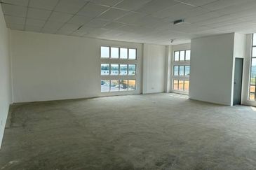 Kulai / Senai Idaman / IOI INDUSTRIAL PARK(I Synergy) Semi D Factory / Intermediate Lot Light Industrial