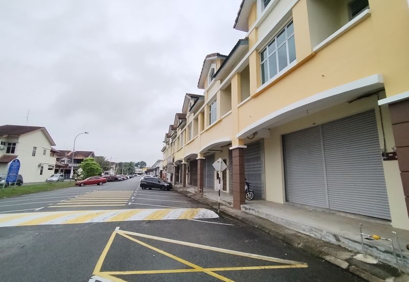 Kulai Bandar Putra｜Jalan Merbau - Double Storey Shoplot Unblock Unit