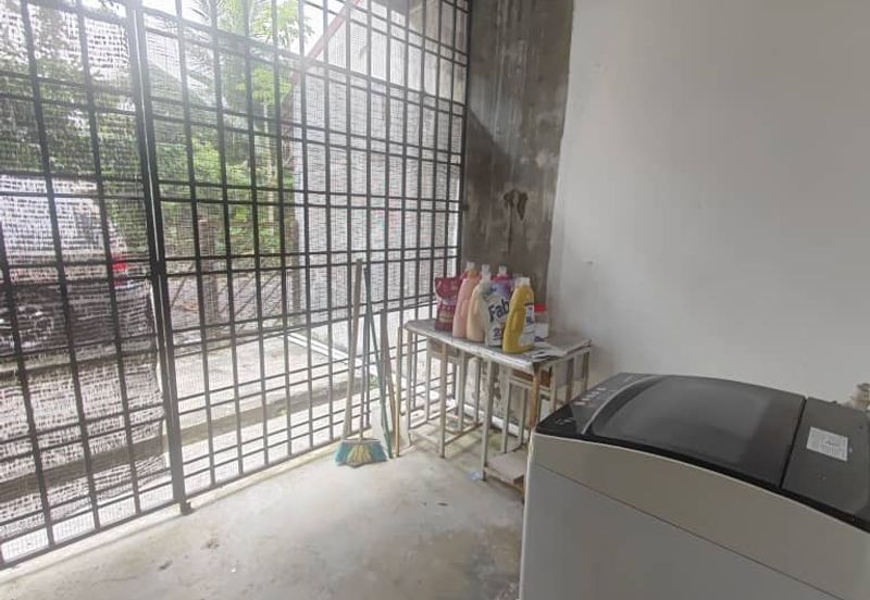 Skudai Taman Universiti / Double Storey Terrace House