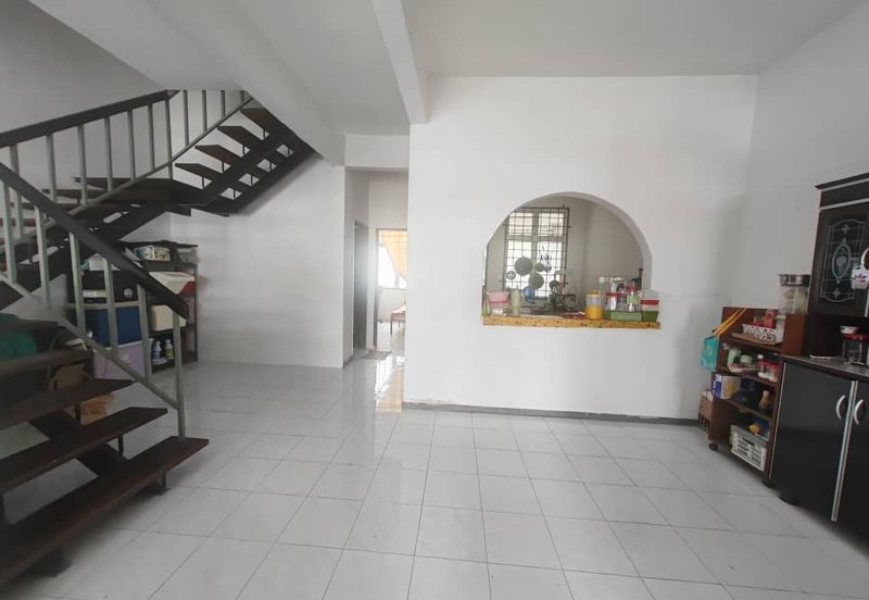 Skudai Taman Universiti / Double Storey Terrace House