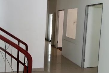 Kulai IOI / Bandar Putra / Jalan Kempas / 2 Storey Semi D