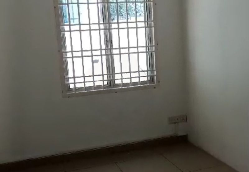 Kulai IOI / Bandar Putra / Jalan Kempas / 2 Storey Semi D