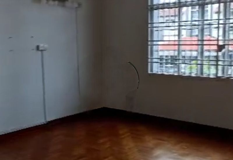 Kulai IOI / Bandar Putra / Jalan Kempas / 2 Storey Semi D