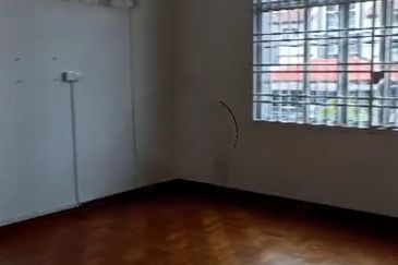 Kulai IOI / Bandar Putra / Jalan Kempas / 2 Storey Semi D
