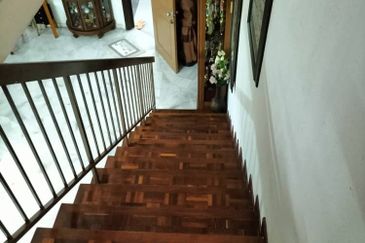 Kulai Bandar Indahpura / Jalan Teratai / End Lot Double Storey Terrace House