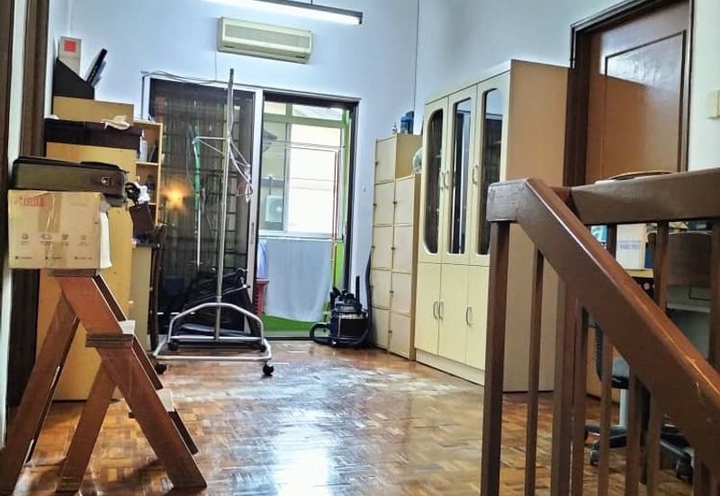 Kulai Bandar Indahpura / Jalan Teratai / End Lot Double Storey Terrace House