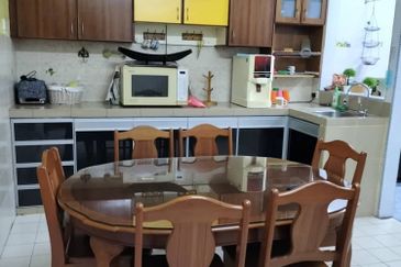 Kulai Bandar Indahpura / Jalan Teratai / End Lot Double Storey Terrace House