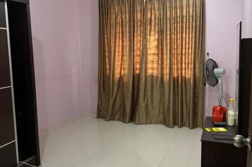 Skudai / Villa Krystal Apartment / 