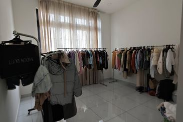 Johor Bahru Eco Botanic 2.5 Storey House, Endlot  Fully Renovated , Fully Finished 