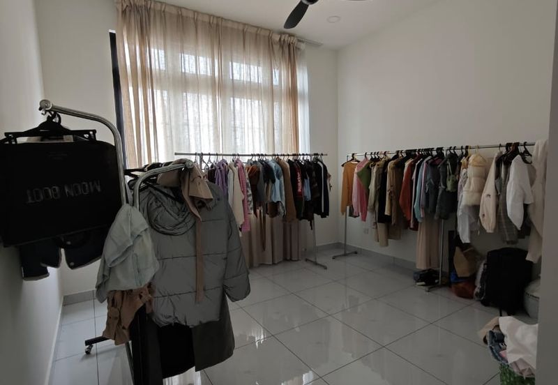 Johor Bahru Eco Botanic 2.5 Storey House, Endlot  Fully Renovated , Fully Finished 