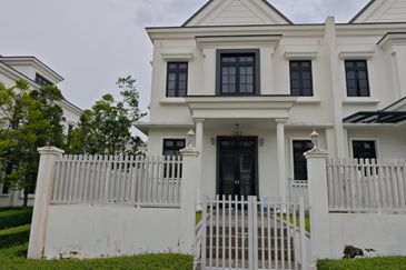 Johor Bahru Eco Botanic 2.5 Storey House, Endlot  Fully Renovated , Fully Finished 