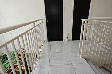 Johor Bahru Eco Botanic 2.5 Storey House, Endlot  Fully Renovated , Fully Finished 