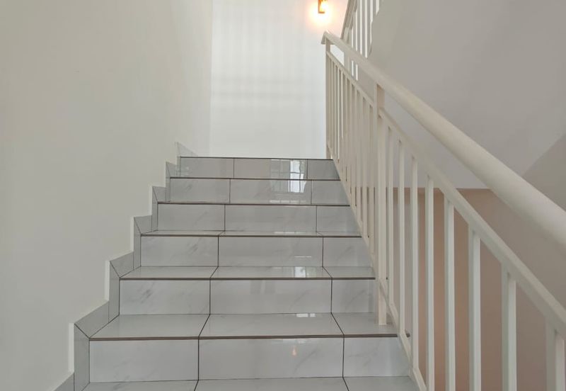 Johor Bahru Eco Botanic 2.5 Storey House, Endlot  Fully Renovated , Fully Finished 